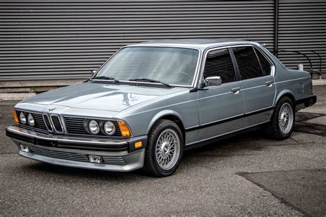 1984 Bmw 733i photo