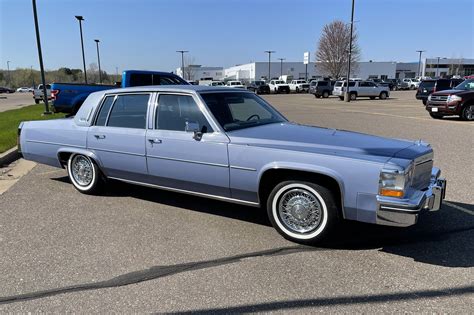 1984 Cadillac Deville photo