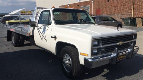 1984 Chevrolet C30 photo