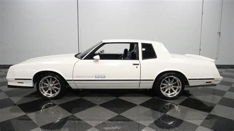 1984 Chevrolet Monte carlo photo