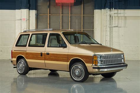 1984 Dodge Caravan