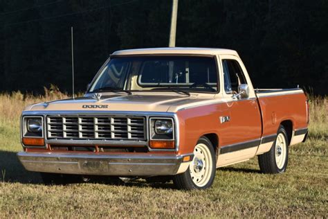 1984 Dodge D150 photo