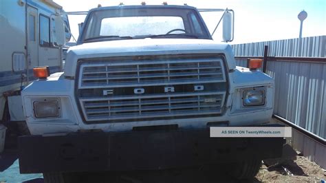 1984 Ford 700d