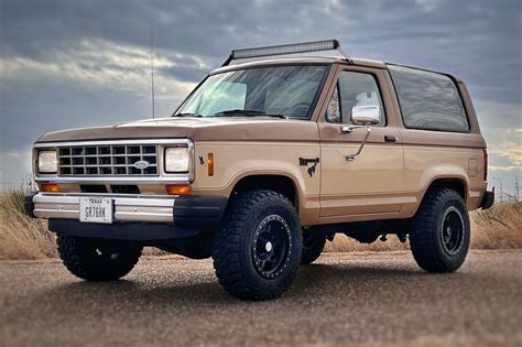 1984 Ford Bronco ii photo