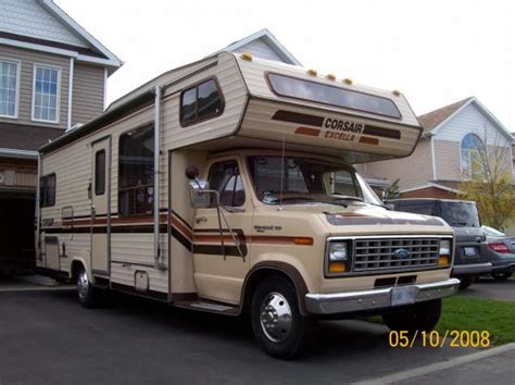 1984 Ford E-350 engine