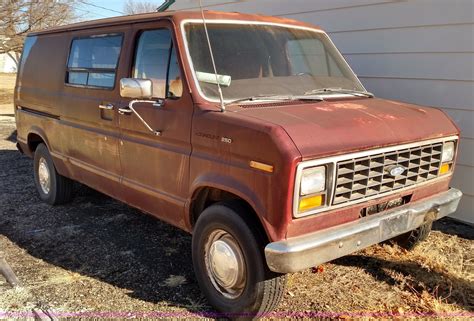 1984 Ford E250 engine