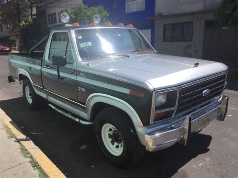 1984 Ford Explorer photo