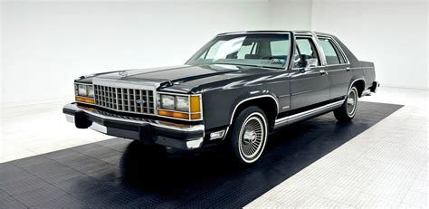 1984 Ford Ltd photo