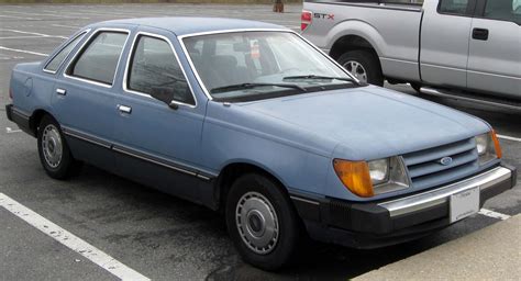 1984 Ford Tempo photo