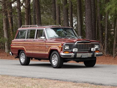 1984 Jeep Grand wagoneer photo