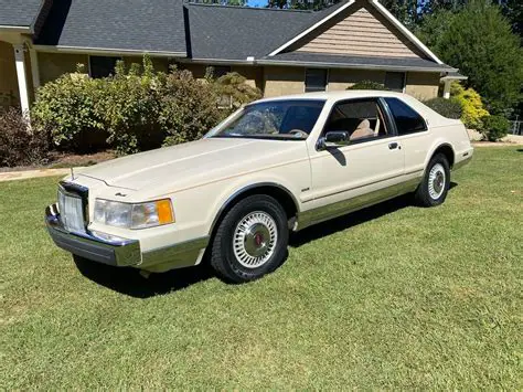 1984 Lincoln Mark v