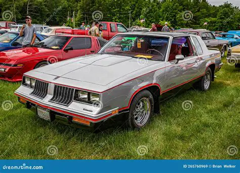 1984 Oldsmobile Cutlass photo