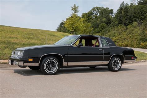 1984 Oldsmobile Cutlass photo