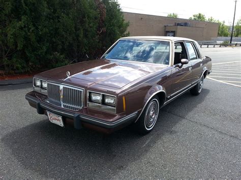 1984 Pontiac Bonneville engine