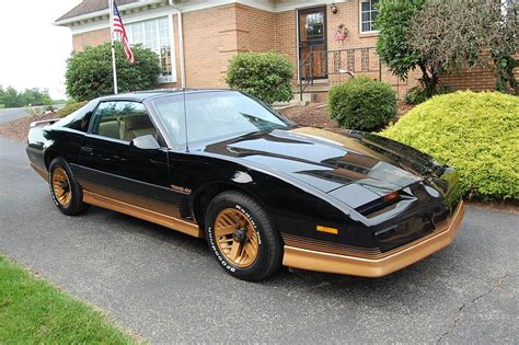 1984 Pontiac Trans am photo