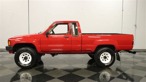 1984 Toyota Pickup photo