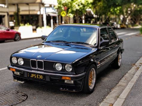 1985 Bmw 323i engine