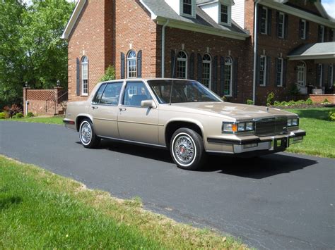 1985 Cadillac Deville photo