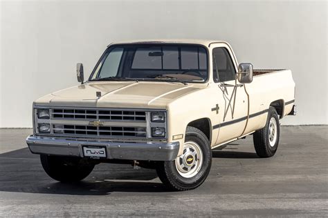 1985 Chevrolet C20 photo