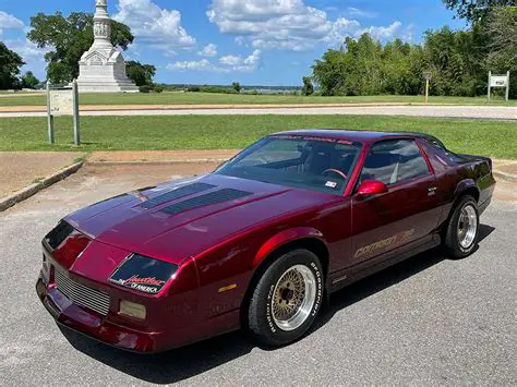 1985 Chevrolet Camaro engine