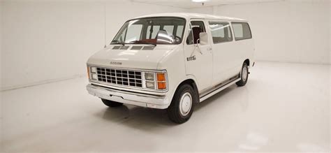 1985 Dodge B150 photo