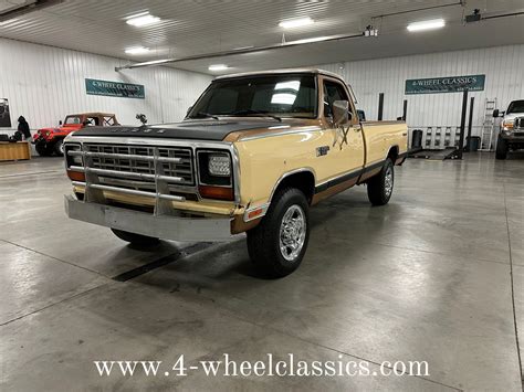 1985 Dodge W250 engine