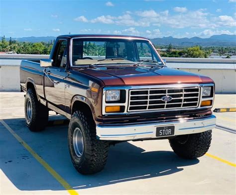 1985 Ford F100 photo