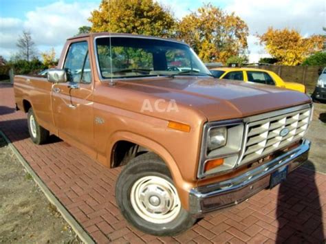 1985 Ford F100