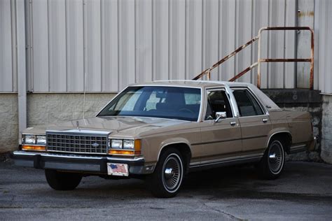 1985 Ford Ltd photo