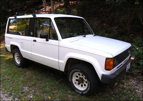 1985 Isuzu Trooper ii photo