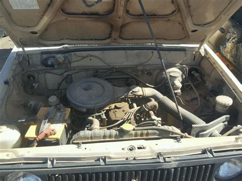 1985 Isuzu Trooper engine