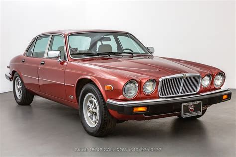 1985 Jaguar Vanden plas photo