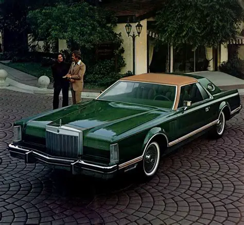 1985 Lincoln Mark v photo