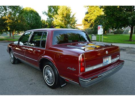 1985 Oldsmobile 98 photo