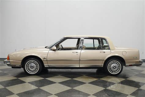 1985 Oldsmobile 98 photo