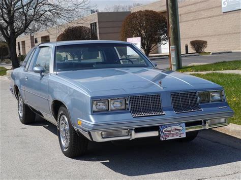 1985 Oldsmobile Cutlass photo