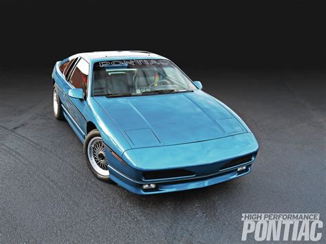 1985 Pontiac Fiero photo