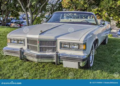 1985 Pontiac Grand ville photo