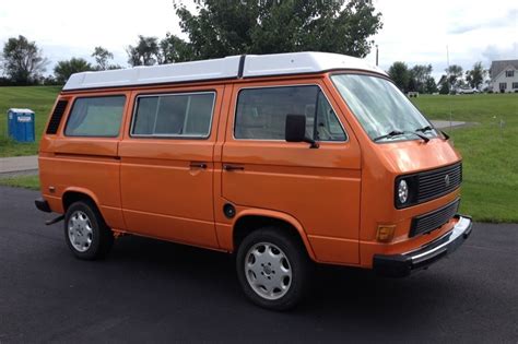 1985 Volkswagen Vanagon photo