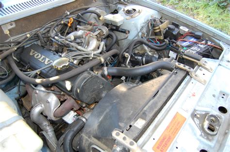 1985 Volvo 240 engine