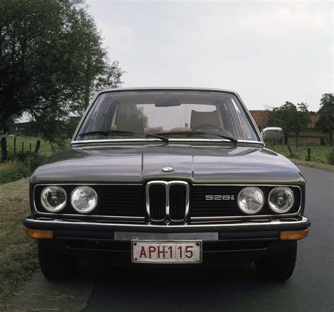 1986 Bmw 528 photo