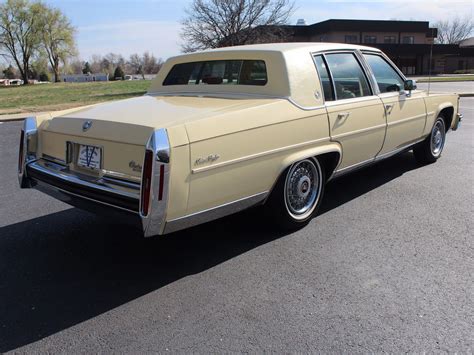 1986 Cadillac Brougham engine