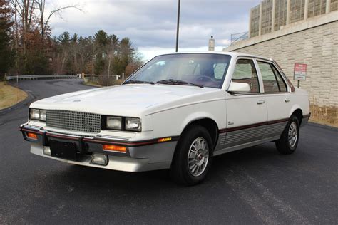 1986 Cadillac Cimarron photo