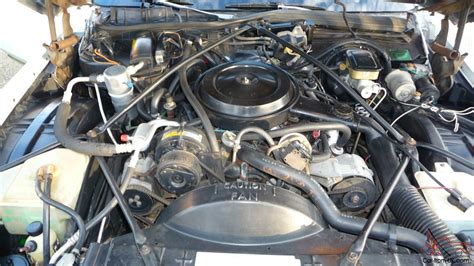 1986 Cadillac Fleetwood engine