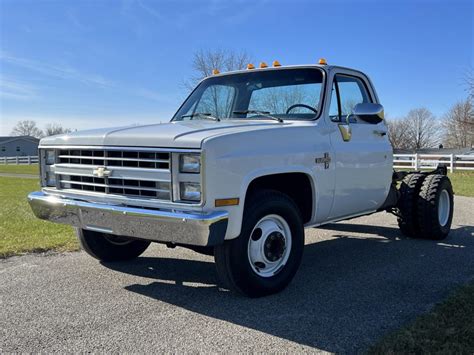 1986 Chevrolet C30 photo