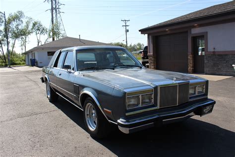 1986 Chrysler Fifth avenue engine