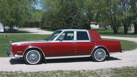 1986 Chrysler Fifth avenue photo