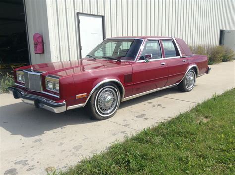 1986 Chrysler New yorker photo