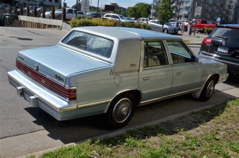 1986 Chrysler New yorker photo