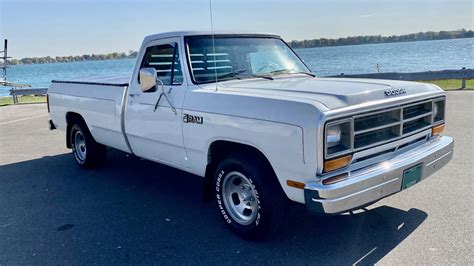 1986 Dodge D150 engine